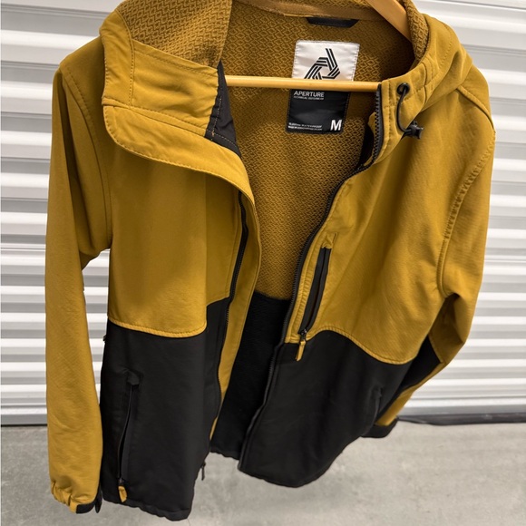 Aperture jacket medium - Picture 2 of 10
